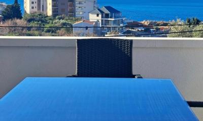 Diamond by EXCLUSIVE